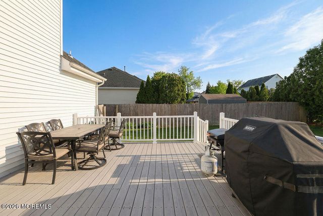 337 Leeward Road, Manahawkin, NJ 08050