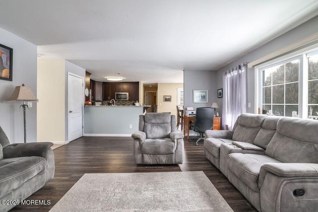 337 Leeward Road, Manahawkin, NJ 08050