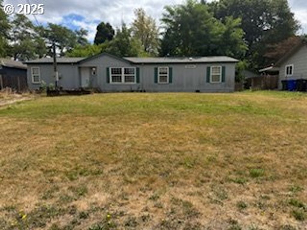 120 CEDAR St, Fairview, OR 97024