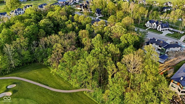 4330 Elmscott Ridge, Zionsville, IN 46077