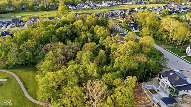 4330 Elmscott Ridge, Zionsville, IN 46077
