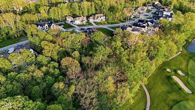 4330 Elmscott Ridge, Zionsville, IN 46077