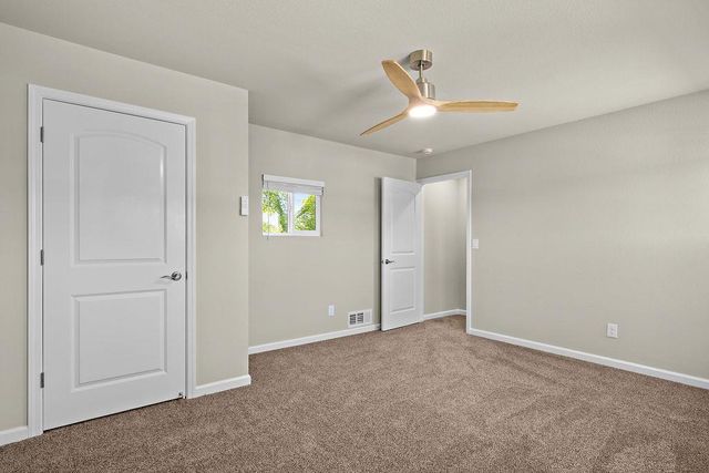 909 Malibu Ct, Modesto, CA 95350