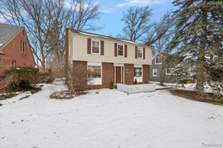 1012 W 12 Mile Road, Royal Oak, MI 48073