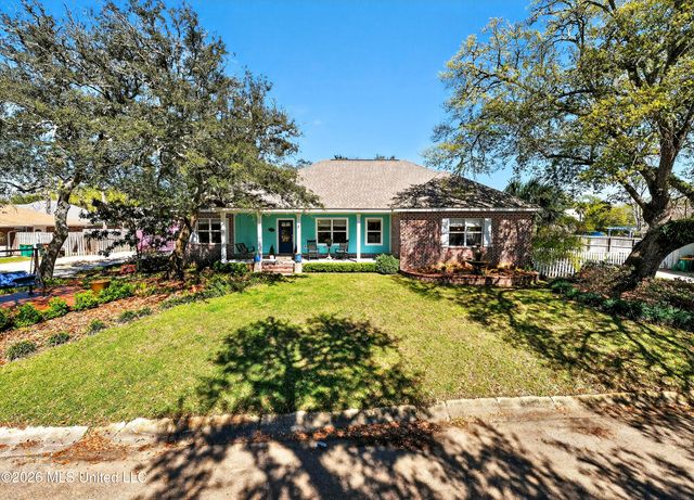 109 E Azalea Drive, Long Beach, MS 39560