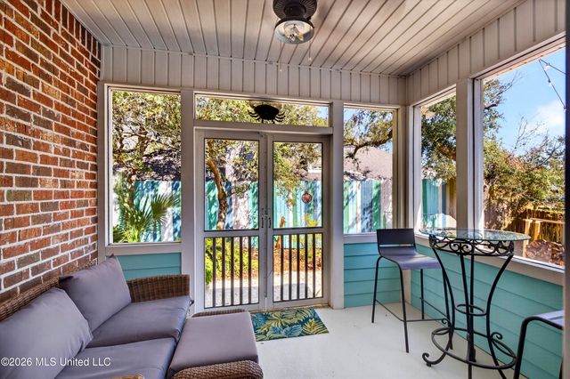 109 E Azalea Drive, Long Beach, MS 39560