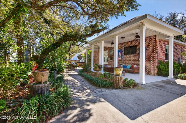 109 E Azalea Drive, Long Beach, MS 39560