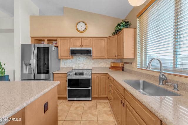 3520 S BARBERRY Place, Chandler, AZ 85248