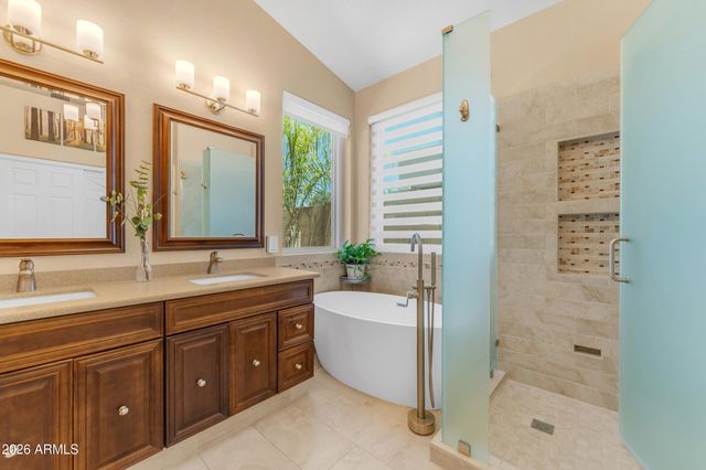 3520 S BARBERRY Place, Chandler, AZ 85248