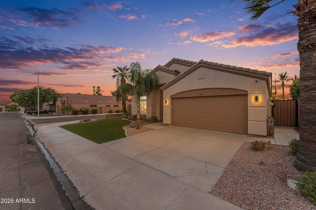 3520 S BARBERRY Place, Chandler, AZ 85248