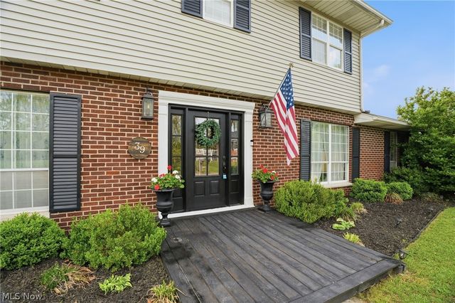 39 Oak Circle, Parkersburg, WV 26101