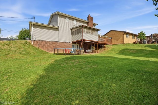 39 Oak Circle, Parkersburg, WV 26101