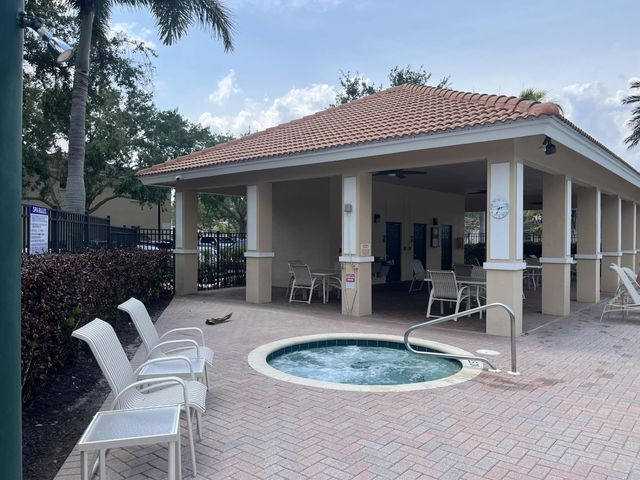 4257 SW Pine Cove Court, Stuart, FL 34997