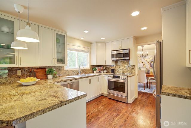 225 131st Avenue NE, Bellevue, WA 98005