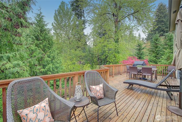 225 131st Avenue NE, Bellevue, WA 98005