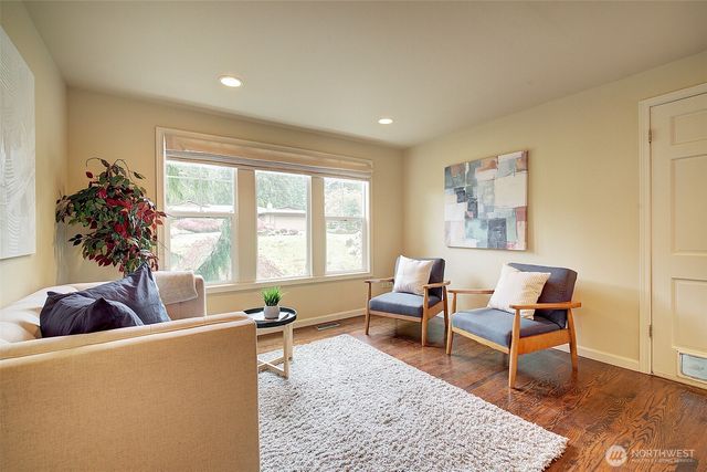 225 131st Avenue NE, Bellevue, WA 98005