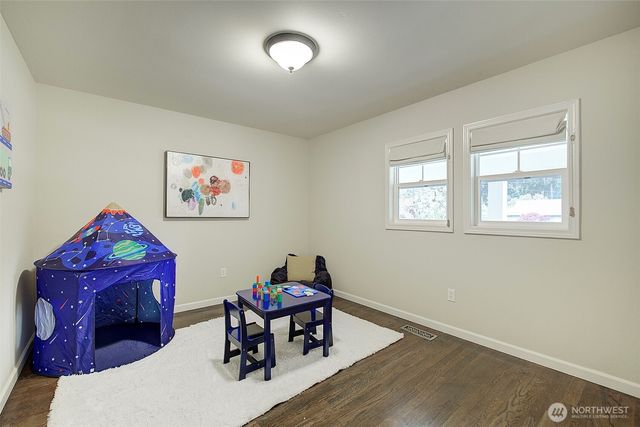 225 131st Avenue NE, Bellevue, WA 98005