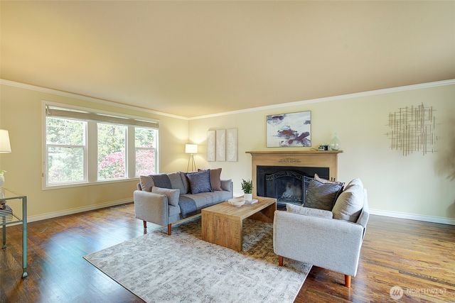225 131st Avenue NE, Bellevue, WA 98005