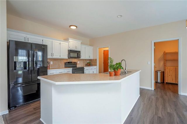 16322 S CHESTER Street, Olathe, KS 66062