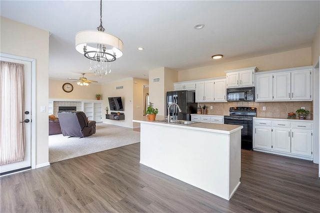 16322 S CHESTER Street, Olathe, KS 66062