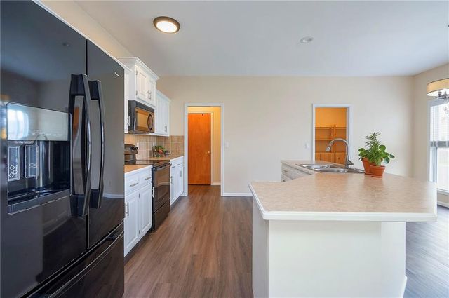 16322 S CHESTER Street, Olathe, KS 66062