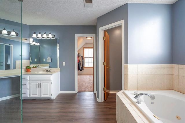 16322 S CHESTER Street, Olathe, KS 66062