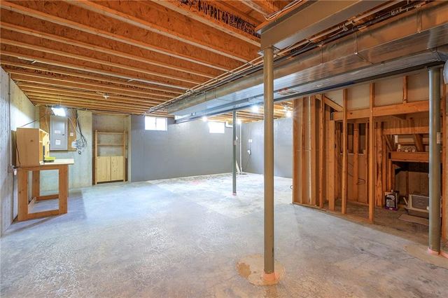 16322 S CHESTER Street, Olathe, KS 66062