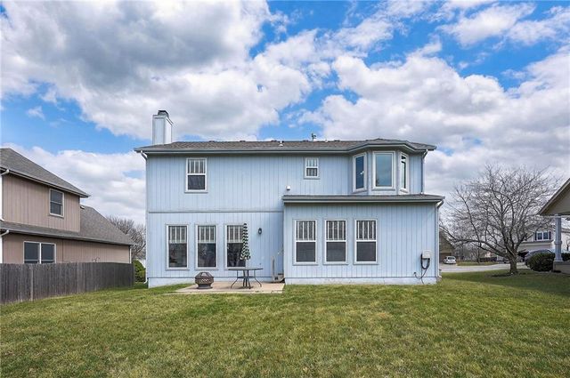 16322 S CHESTER Street, Olathe, KS 66062