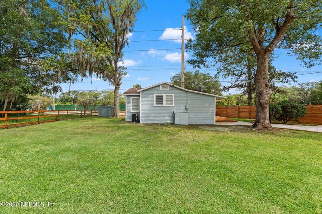 6986 SALLIE Avenue, Jacksonville, FL 32210