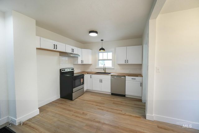 419 21st Avenue South, Nampa, ID 83651