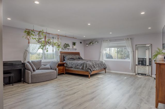 2331 LARRY LANE, Fairbanks, AK 99712