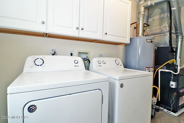 28 Dolphin Way, Waretown, NJ 08758