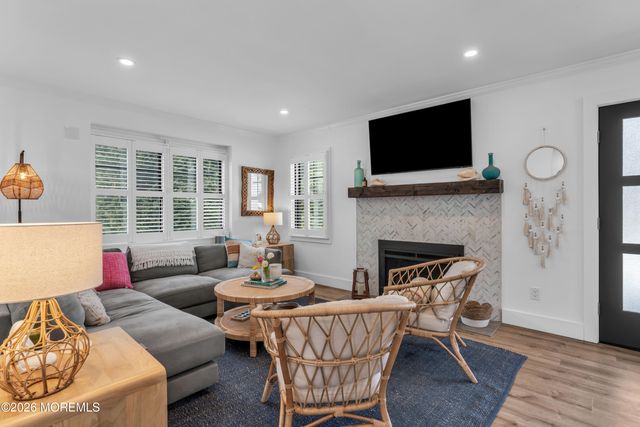 57 N Sunnycrest Drive, Little Silver, NJ 07739