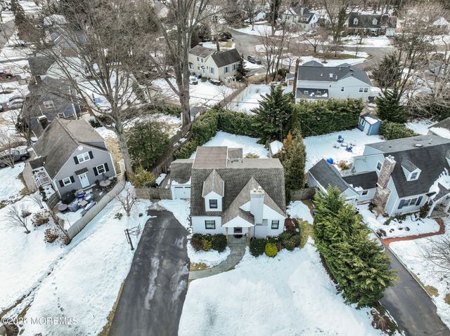 57 N Sunnycrest Drive, Little Silver, NJ 07739