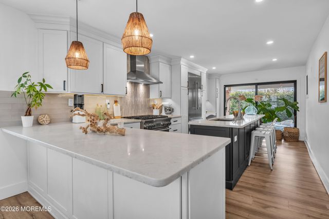 57 N Sunnycrest Drive, Little Silver, NJ 07739