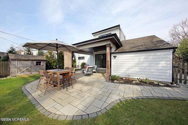 57 N Sunnycrest Drive, Little Silver, NJ 07739