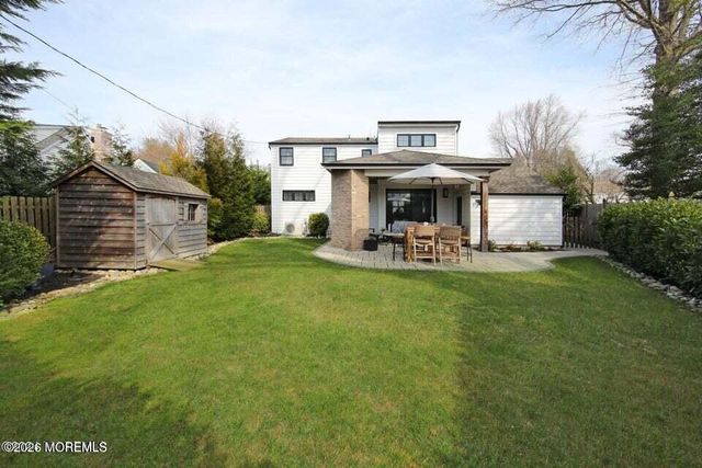 57 N Sunnycrest Drive, Little Silver, NJ 07739