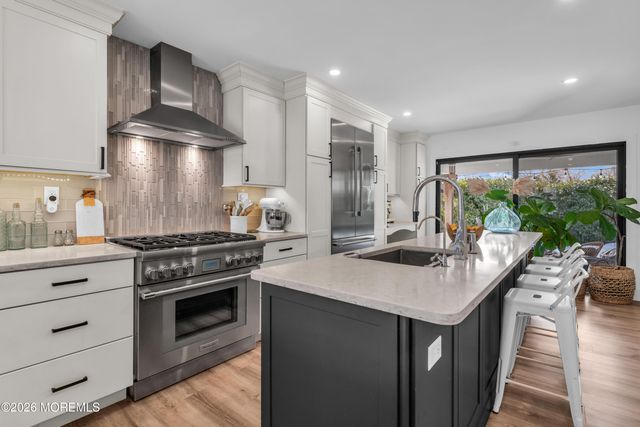 57 N Sunnycrest Drive, Little Silver, NJ 07739