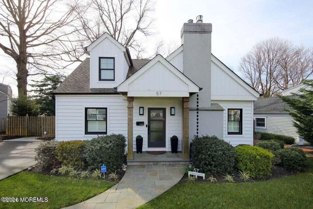 57 N Sunnycrest Drive, Little Silver, NJ 07739
