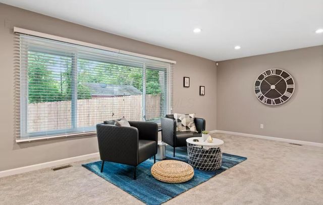 277 S James Road, Columbus, OH 43213