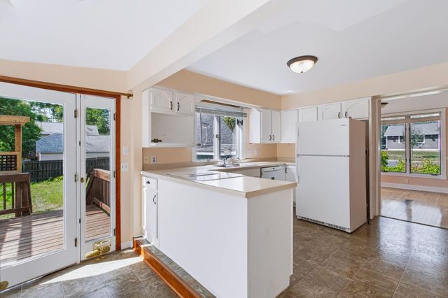 319 N Pearl Street, River Falls, WI 54022