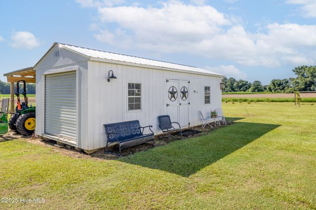 337 Brewington Road, Clinton, NC 28328