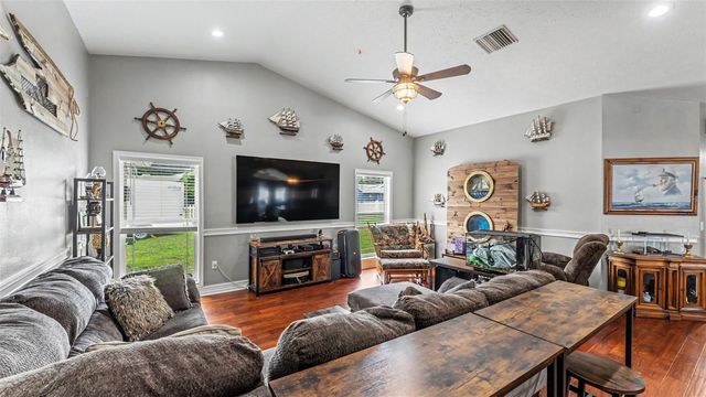 36225 OAK KNOLL LOOP, Dade City, FL 33525