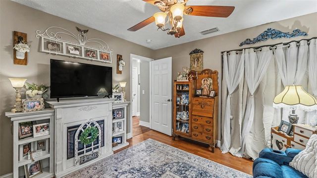36225 OAK KNOLL LOOP, Dade City, FL 33525