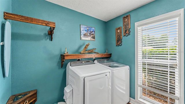 36225 OAK KNOLL LOOP, Dade City, FL 33525