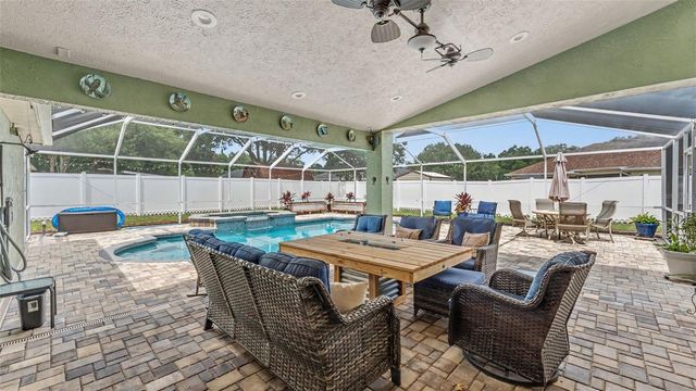 36225 OAK KNOLL LOOP, Dade City, FL 33525