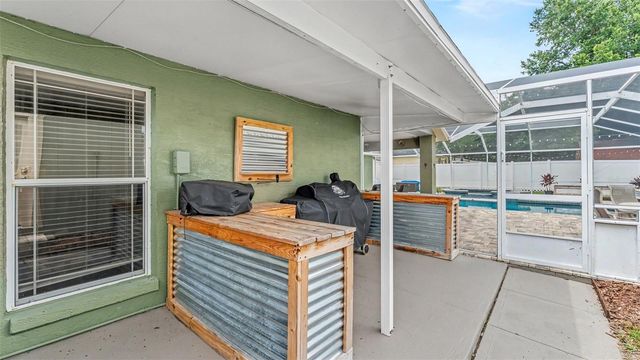 36225 OAK KNOLL LOOP, Dade City, FL 33525