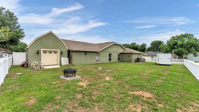 36225 OAK KNOLL LOOP, Dade City, FL 33525