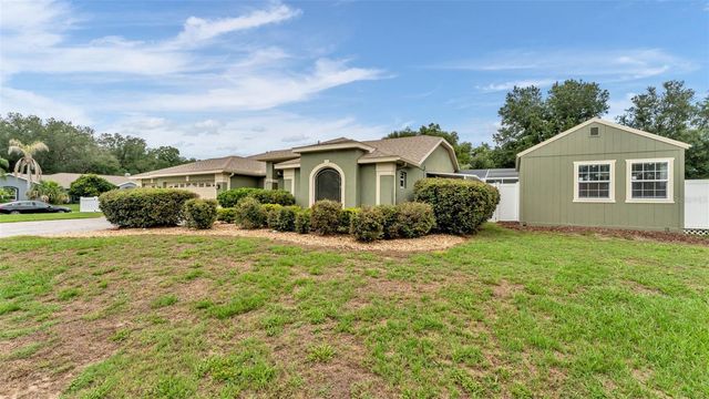 36225 OAK KNOLL LOOP, Dade City, FL 33525