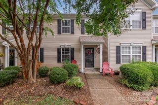 4146 Glenlea Commons Drive, Charlotte, NC 28216